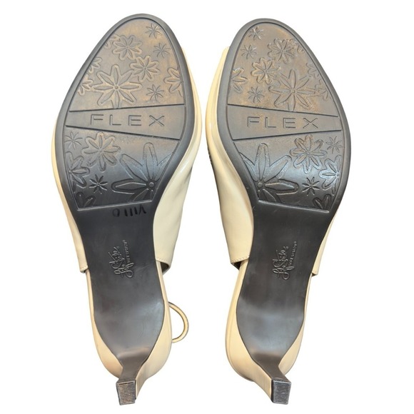 Life Stride Soft System Pumps Womens 10 Nude Patent Slingback Peep Toe NWOT - Picture 8 of 9